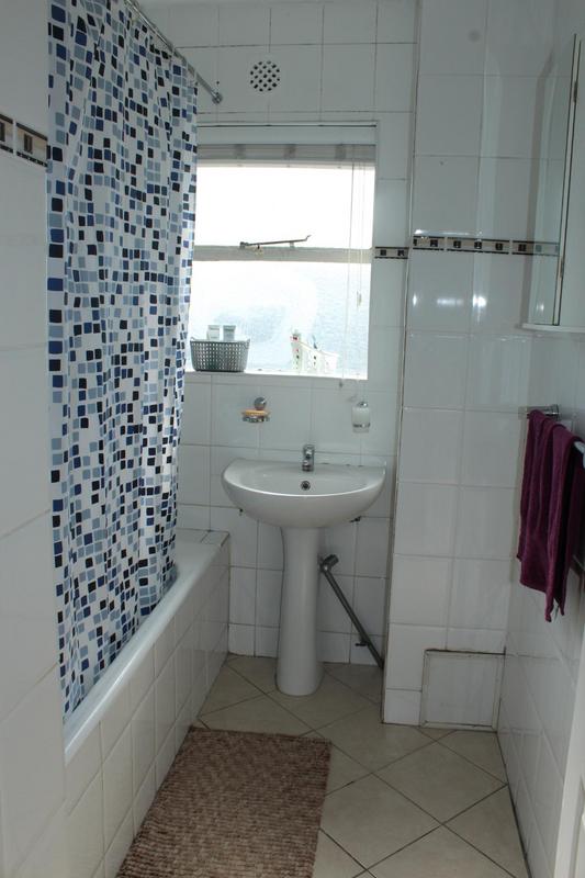 2 Bedroom Property for Sale in Oostersee Western Cape